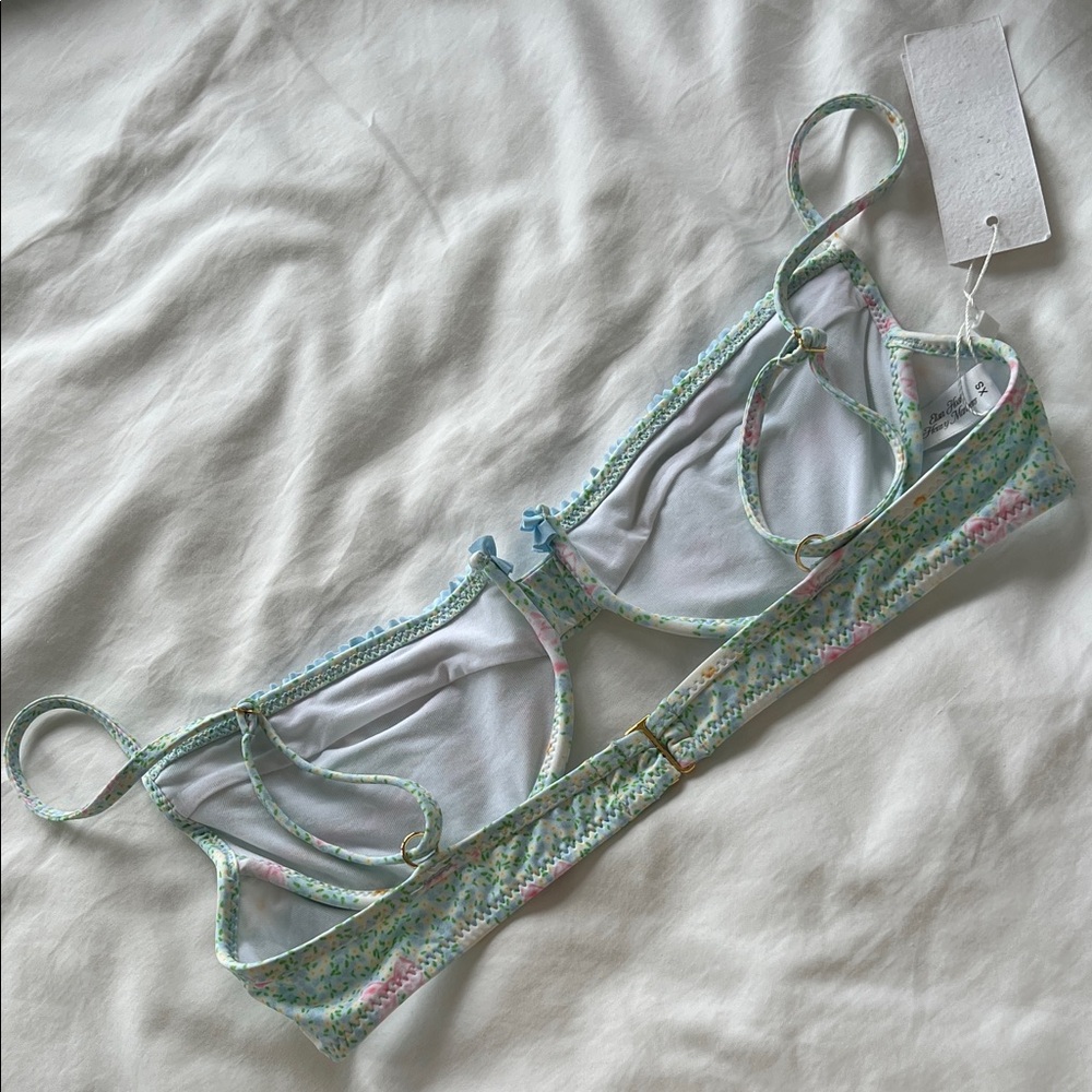 Heavy Manners “some velvet morning” ruffled underwire top - Picture 3 of 3